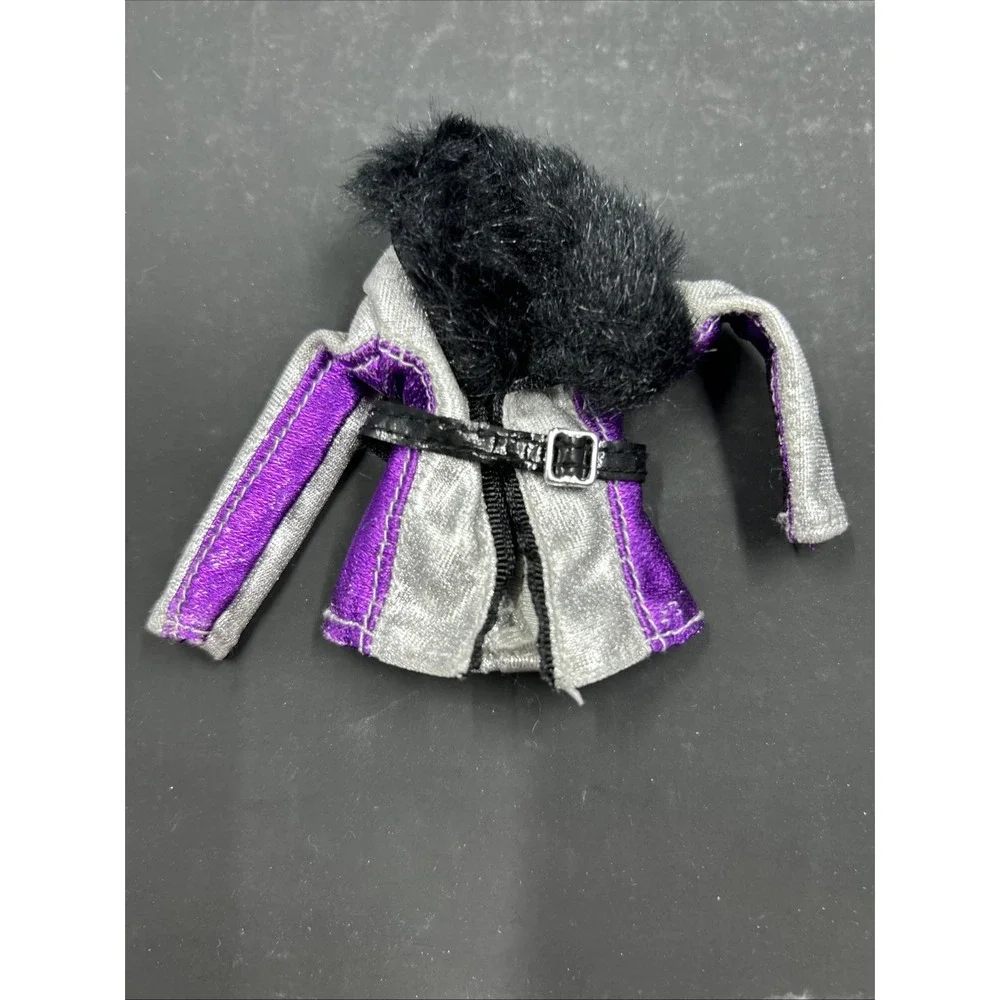Bratz Dolls Wintertime Faux Fur Metallic Silver‎ And Purple Jacket
